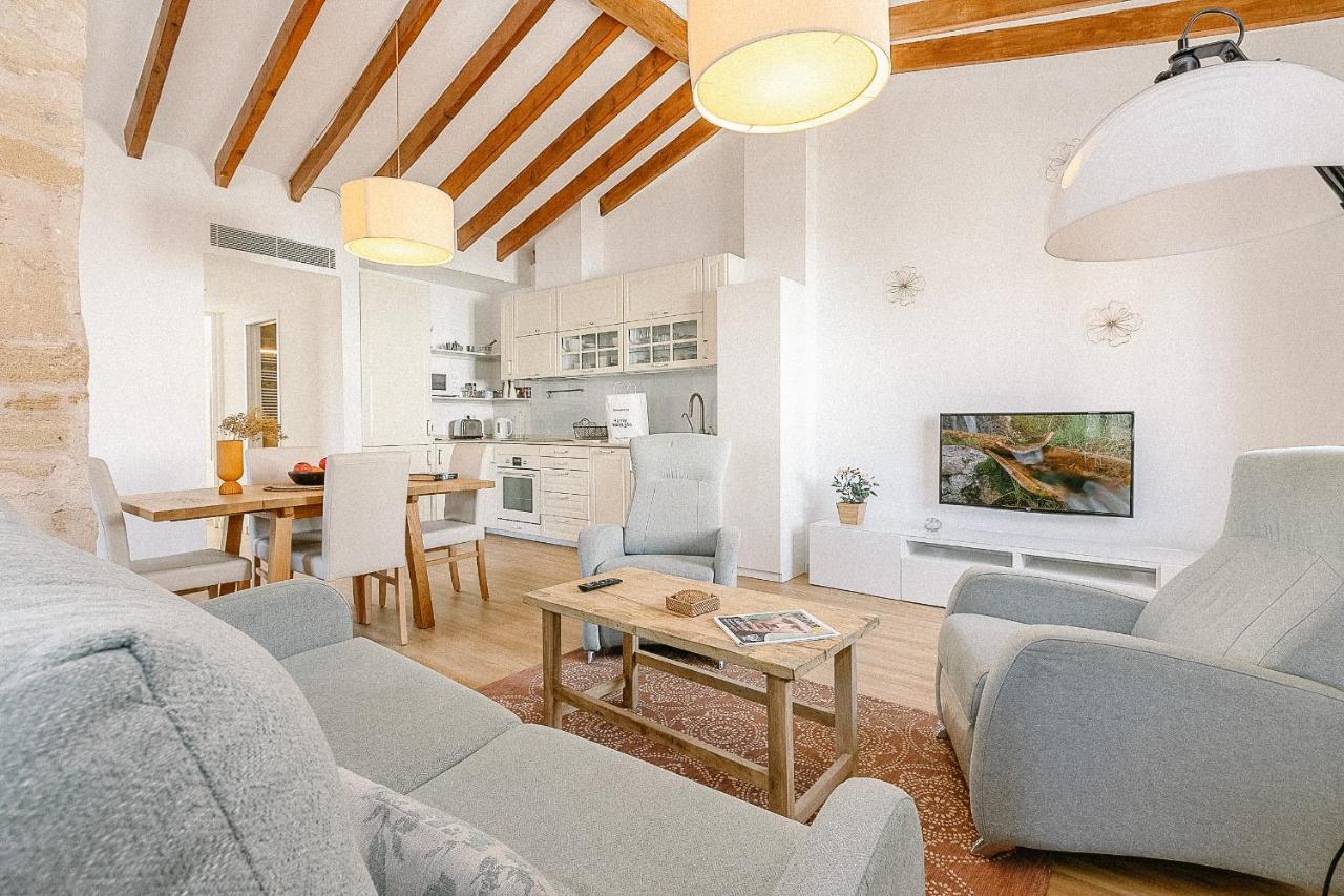 Townhouse With Puig De Maria View By Homevillas360 Holiday home *